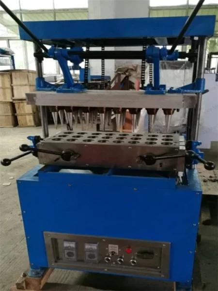 Ice cream cones machine with 24 molds