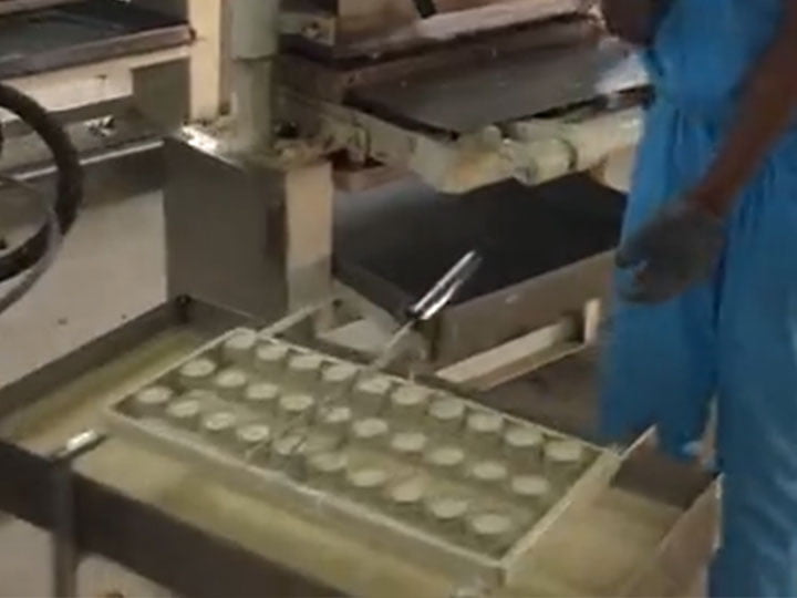 Client sud-africain ancien fabricant de cornets de crème glacée